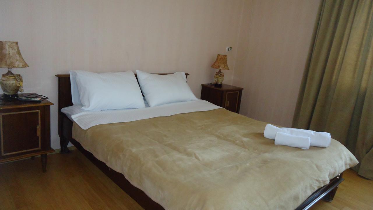 Hotel Georgia Гори Экстерьер фото